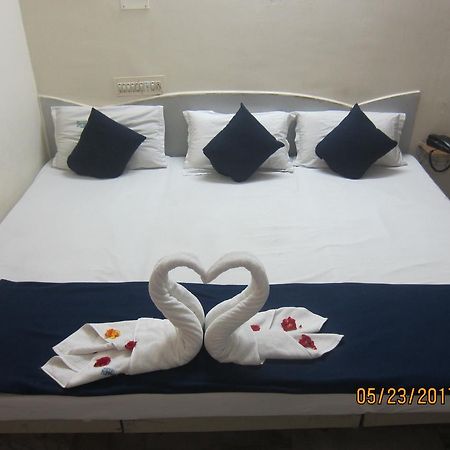 Hotel Sree Vaibhav Residency Tirupati Exterior foto